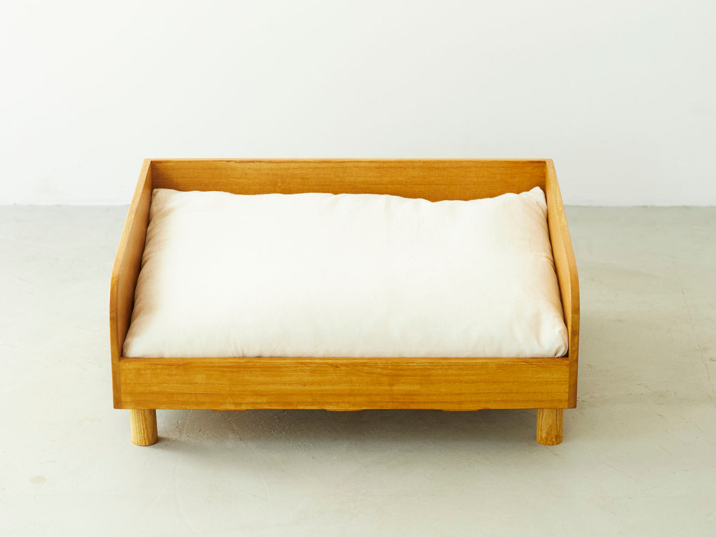 オルネコ 桐のベッド用クッション／ホワイト