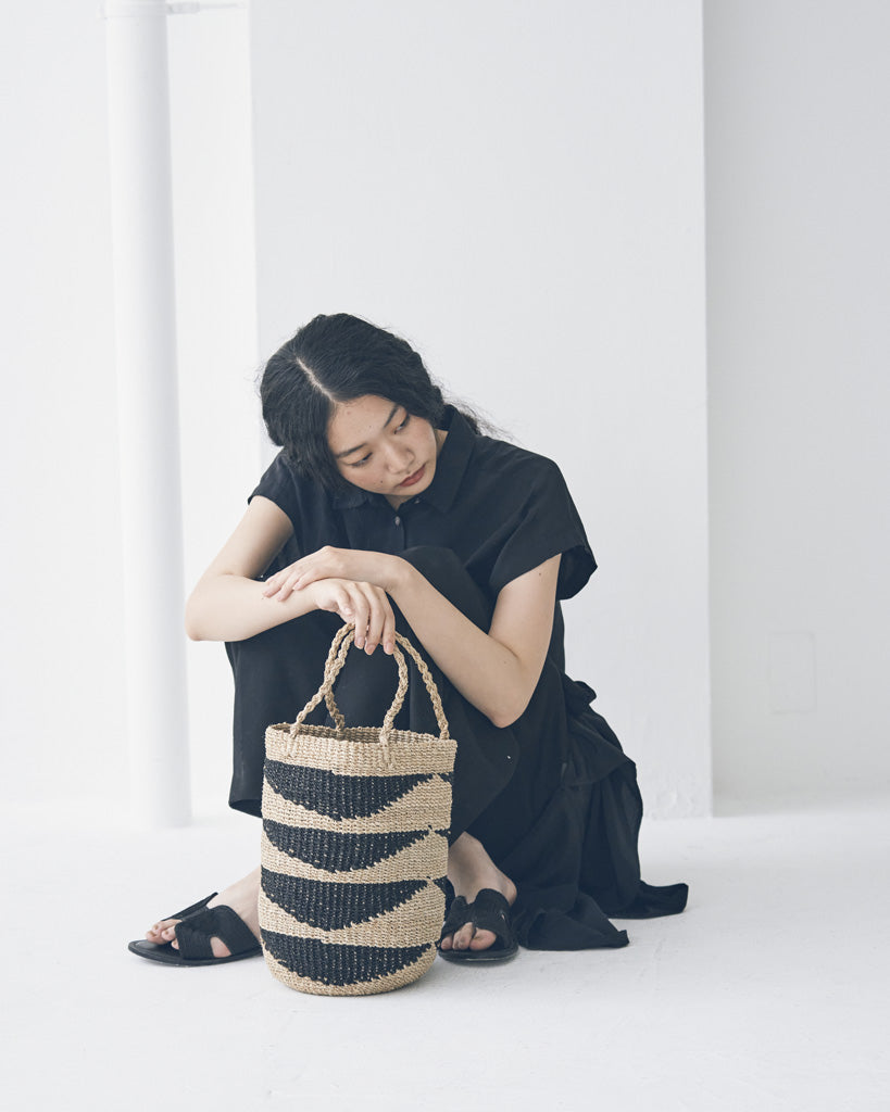 今なら即納 オルネドフォイユ 今期完売 odd ABACA バッグ