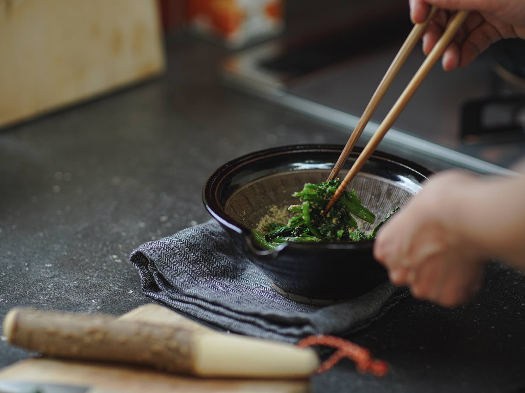 東屋 擂鉢（伊賀焼） – Orné de Feuilles