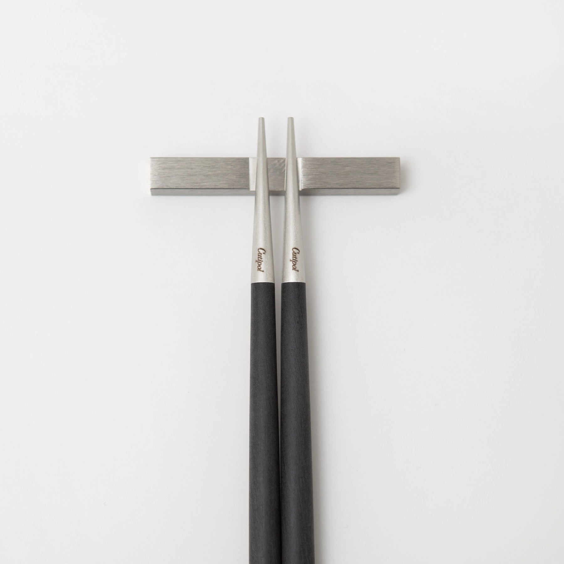 インテリア/住まい/日用品クチポール 正規品 ゴア ブラック 箸 + 箸置きセット 4セット