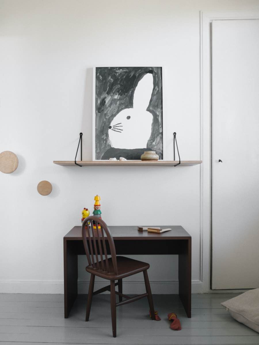 アートポスター Mogu Takahashi ／RABBIT WITH SMALL HAT（50cm×70cm